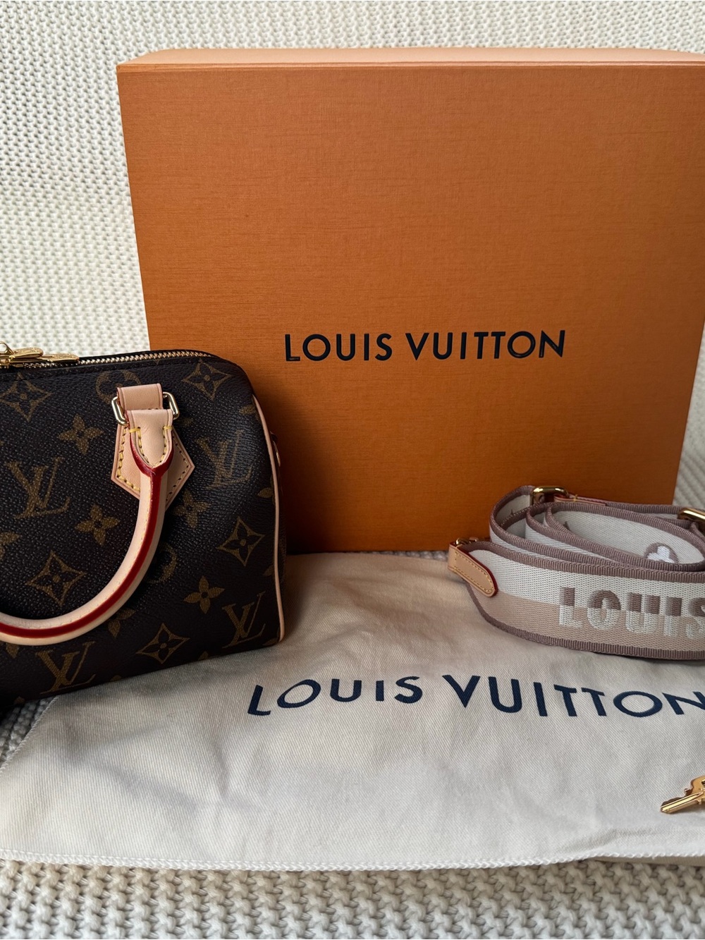 Louis Vuitton Monogram Speedy B 20